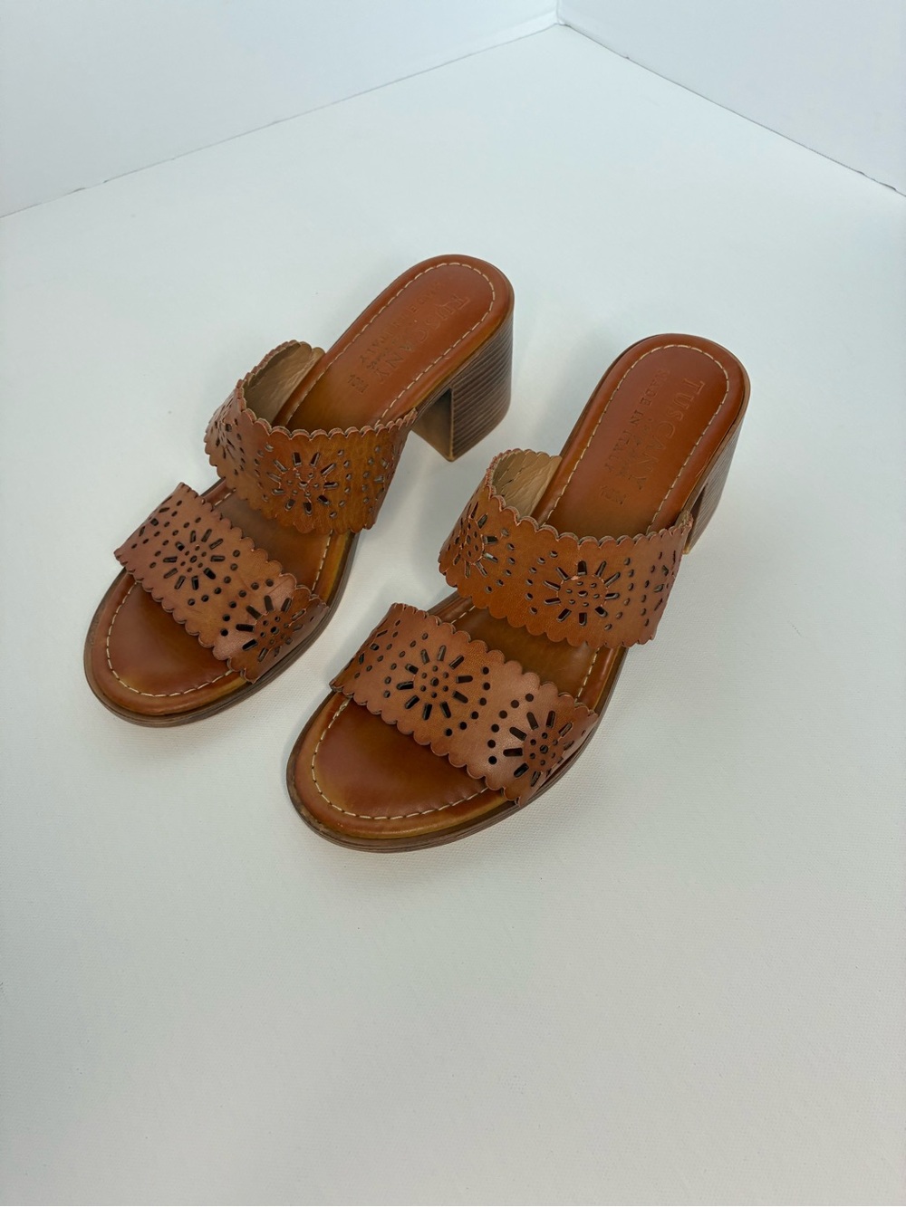Scalloped Flower Boho Tan Leather Block Heel Mules